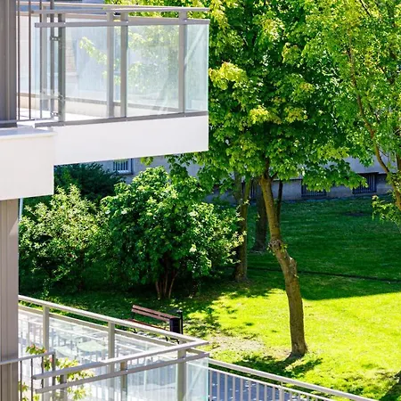 Maya's Flats & Resorts 32 - Garden Gate Apartment *